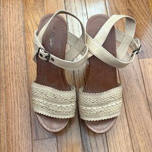 Women’s Woven Wedges